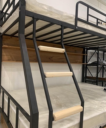 фото Накладки на ступени